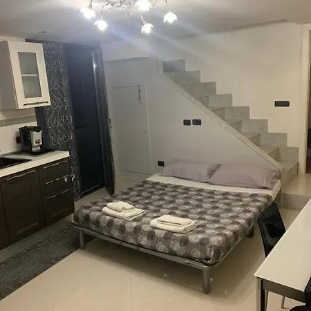 Διαμέρισμα Quiet Flat With View On Castle Near Montesanto X 5 Persons *
